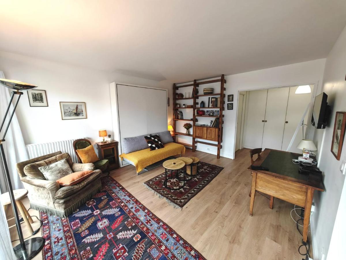 Appartement Avec Balcon Et Parking A Paris Alesia Exterior photo
